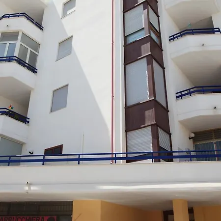 Palazzo Primavera Porto Cesareo