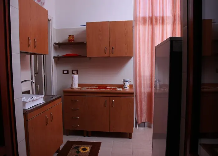 Palazzo Primavera Порто-Чезарео