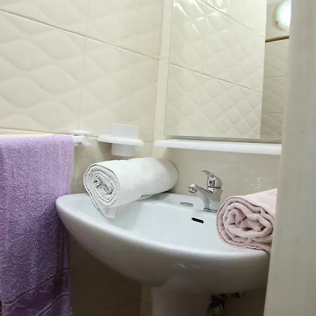 לינה וארוחת בוקר Palazzo Primavera 3*
